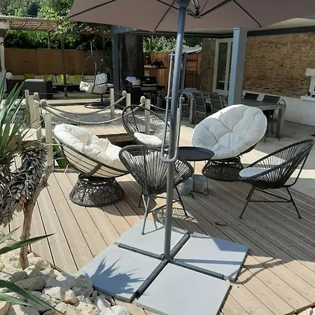 Maison d'hôtes Les D'hôtes De La Croix Bleue *